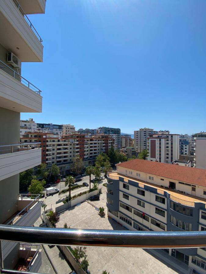 Gerald'S Central Apartments Avlonya Dış mekan fotoğraf