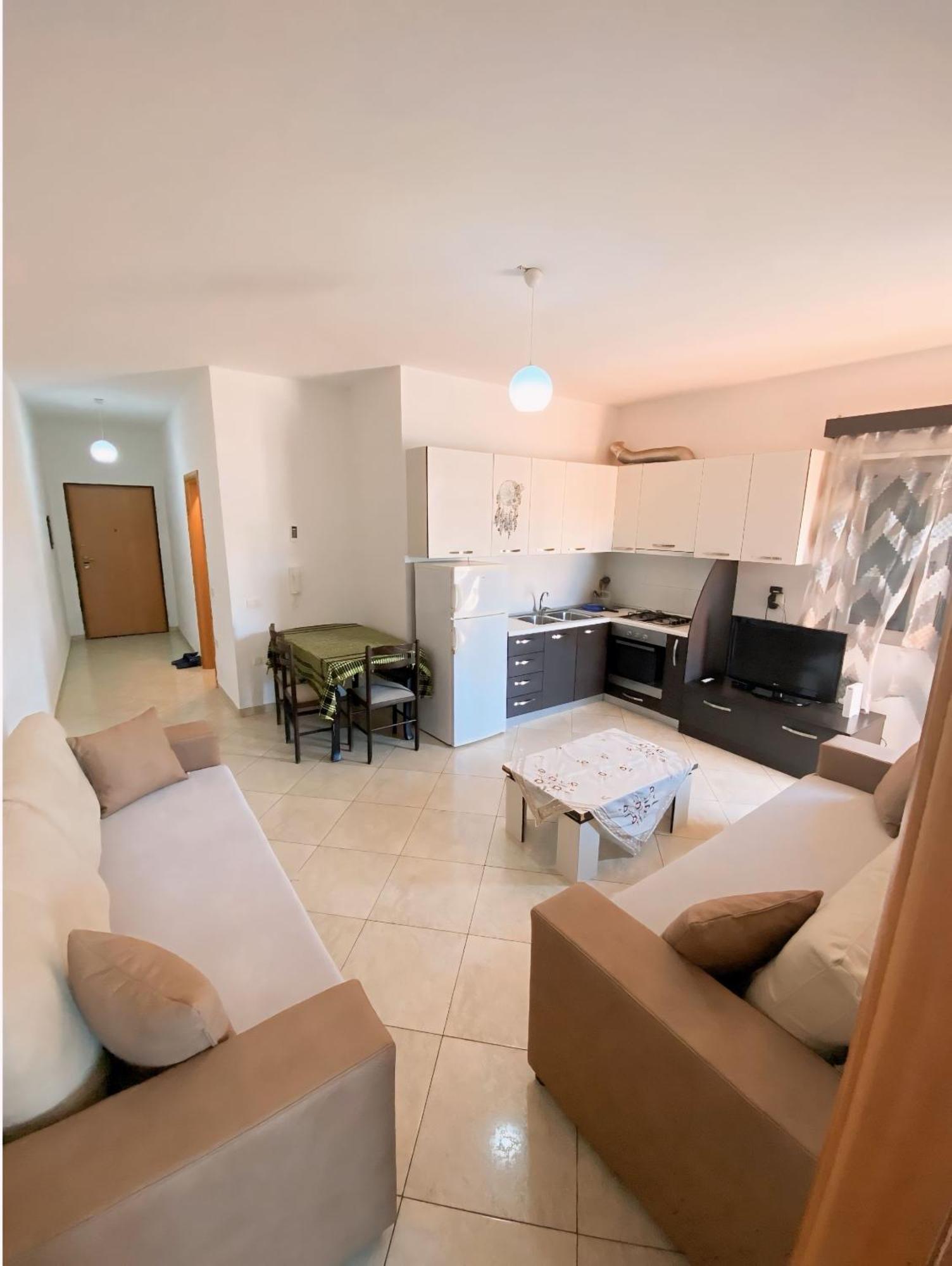 Gerald'S Central Apartments Avlonya Dış mekan fotoğraf