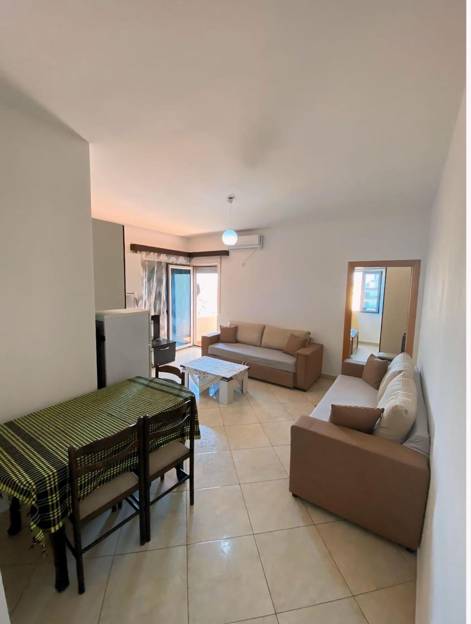 Gerald'S Central Apartments Avlonya Dış mekan fotoğraf