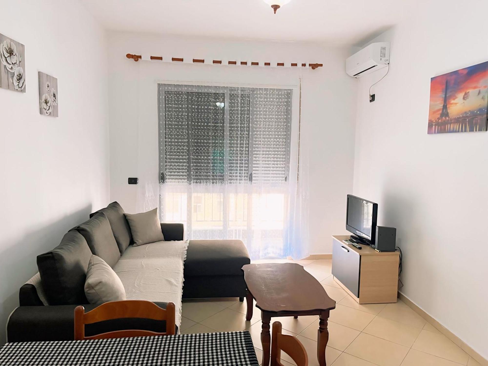 Gerald'S Central Apartments Avlonya Dış mekan fotoğraf