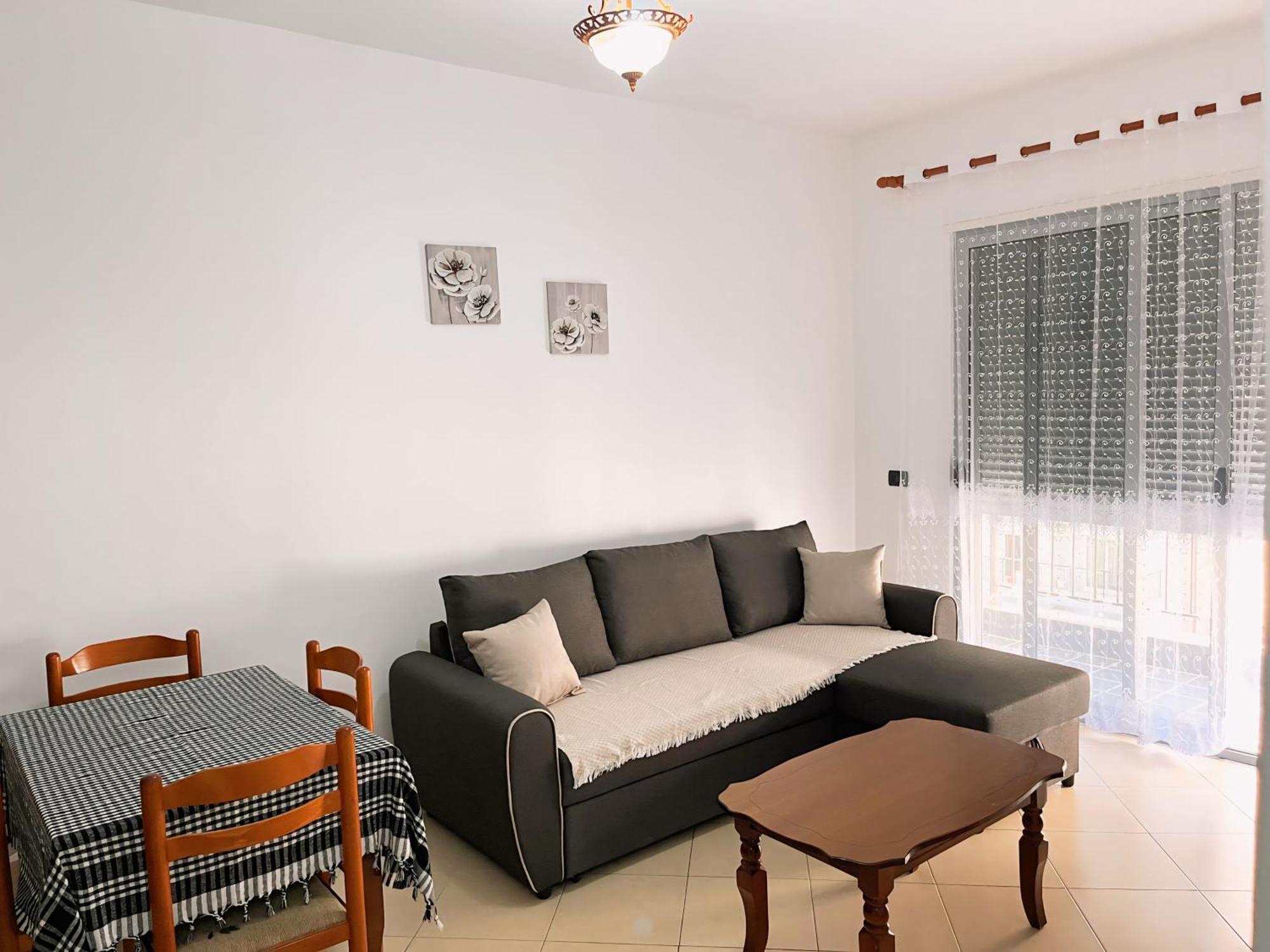 Gerald'S Central Apartments Avlonya Dış mekan fotoğraf