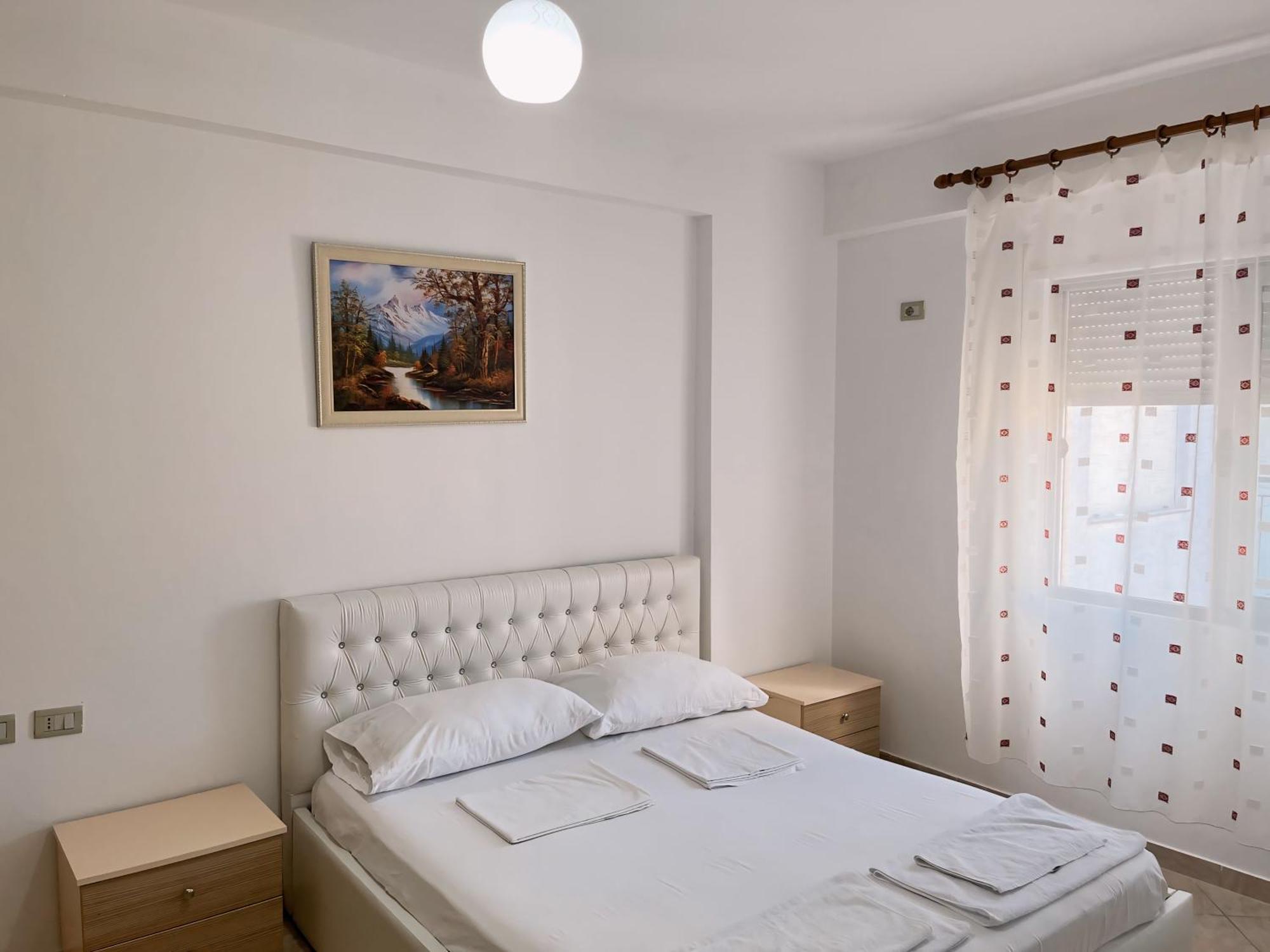 Gerald'S Central Apartments Avlonya Dış mekan fotoğraf