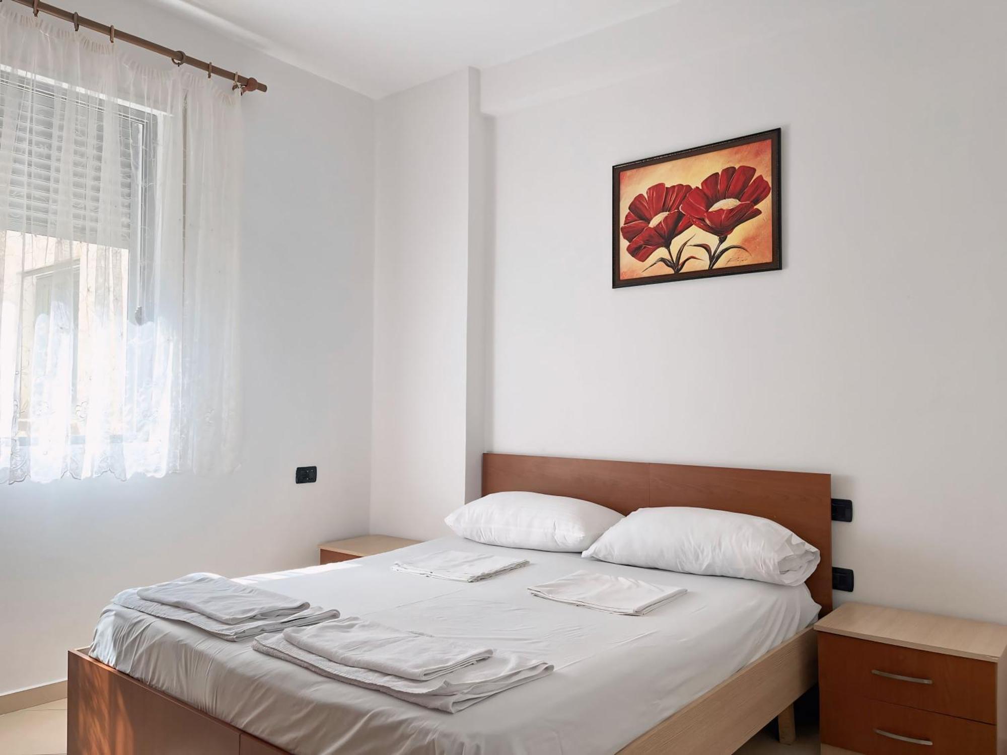Gerald'S Central Apartments Avlonya Dış mekan fotoğraf