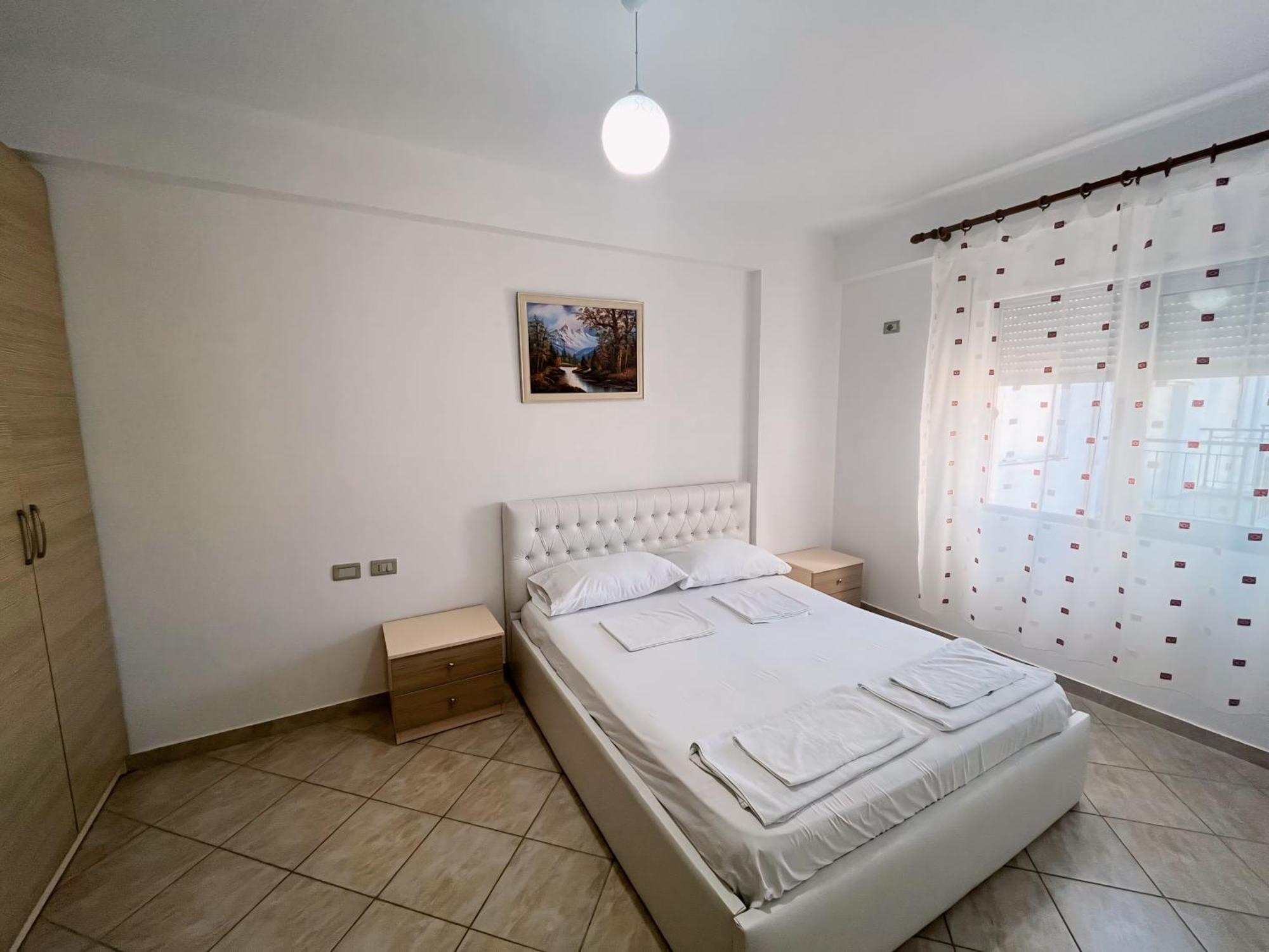 Gerald'S Central Apartments Avlonya Dış mekan fotoğraf