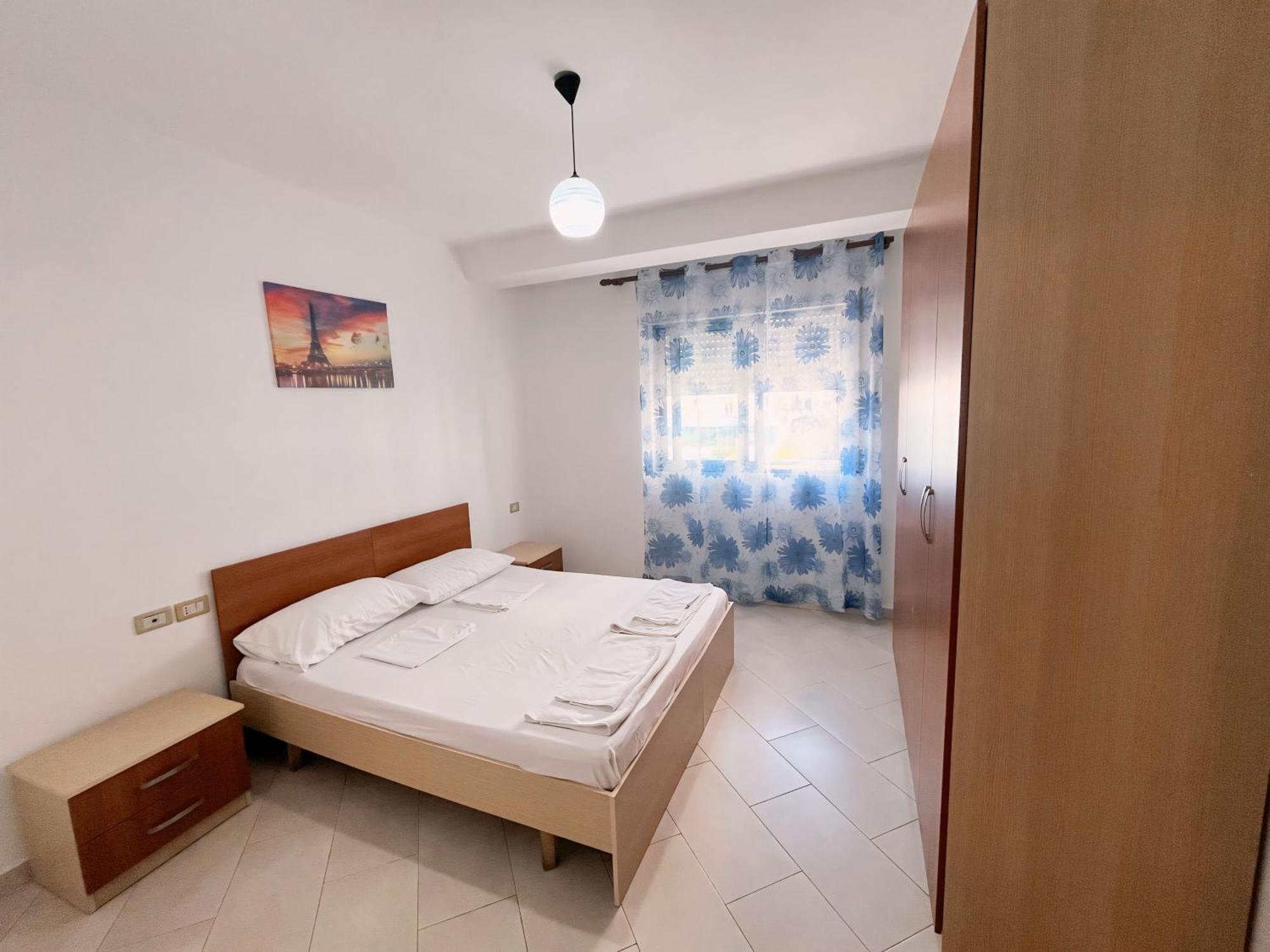 Gerald'S Central Apartments Avlonya Dış mekan fotoğraf